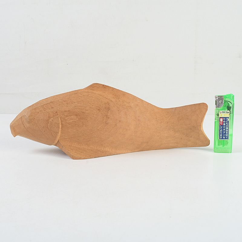 彫刻家 加藤知彦作 木彫 「遊鯉」 置物 共布共箱 N S331 - メルカリ