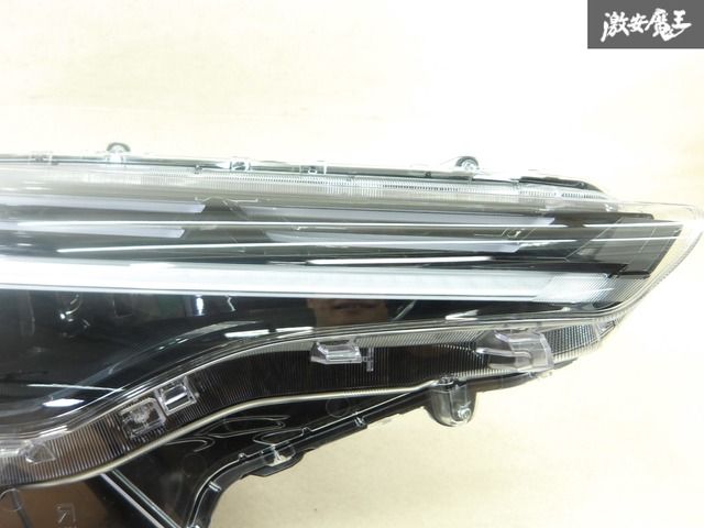 ■■超美品☆トヨタ　即発カローラクロスHV 純正ヘッドライト　右側　運転席側■■ □□超美品☆トヨタ カローラクロスHV 純正ヘッドライト 右側 運転席側