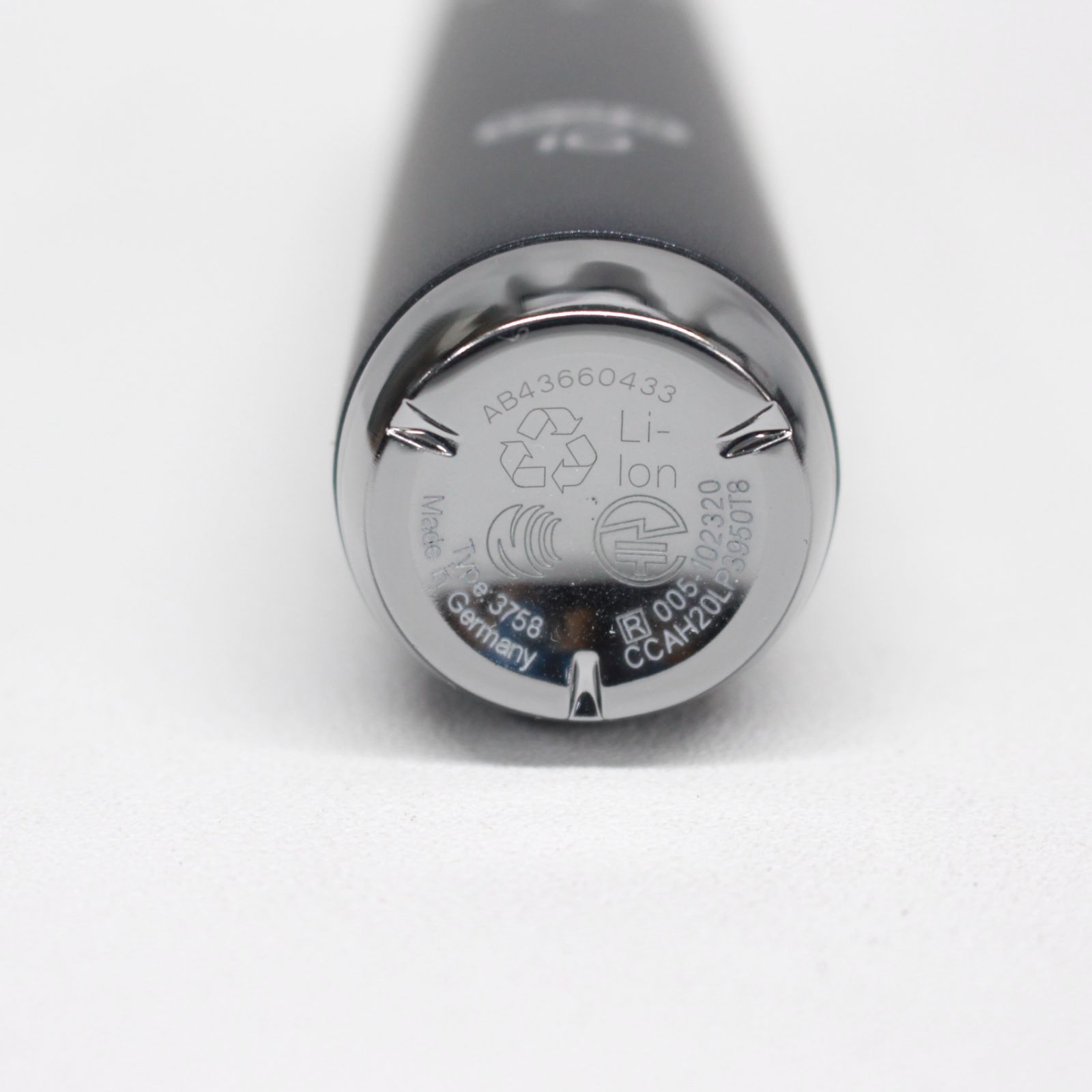 BRAUNオーラルBio9ブラックオニキス 電動歯ブラシ ブラウンオーラルB 公式 | iO9 （ブラックオニキス / 黒