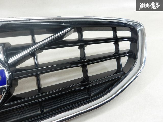 割れ無し!!】VOLVO ボルボ 純正 HB V40 フロントグリル ラジエータ