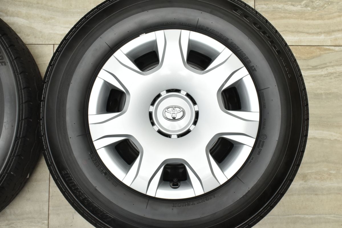 2025年製 新車外し バリ溝 美品】トヨタ 200 ハイエース 純正 15in 6J
