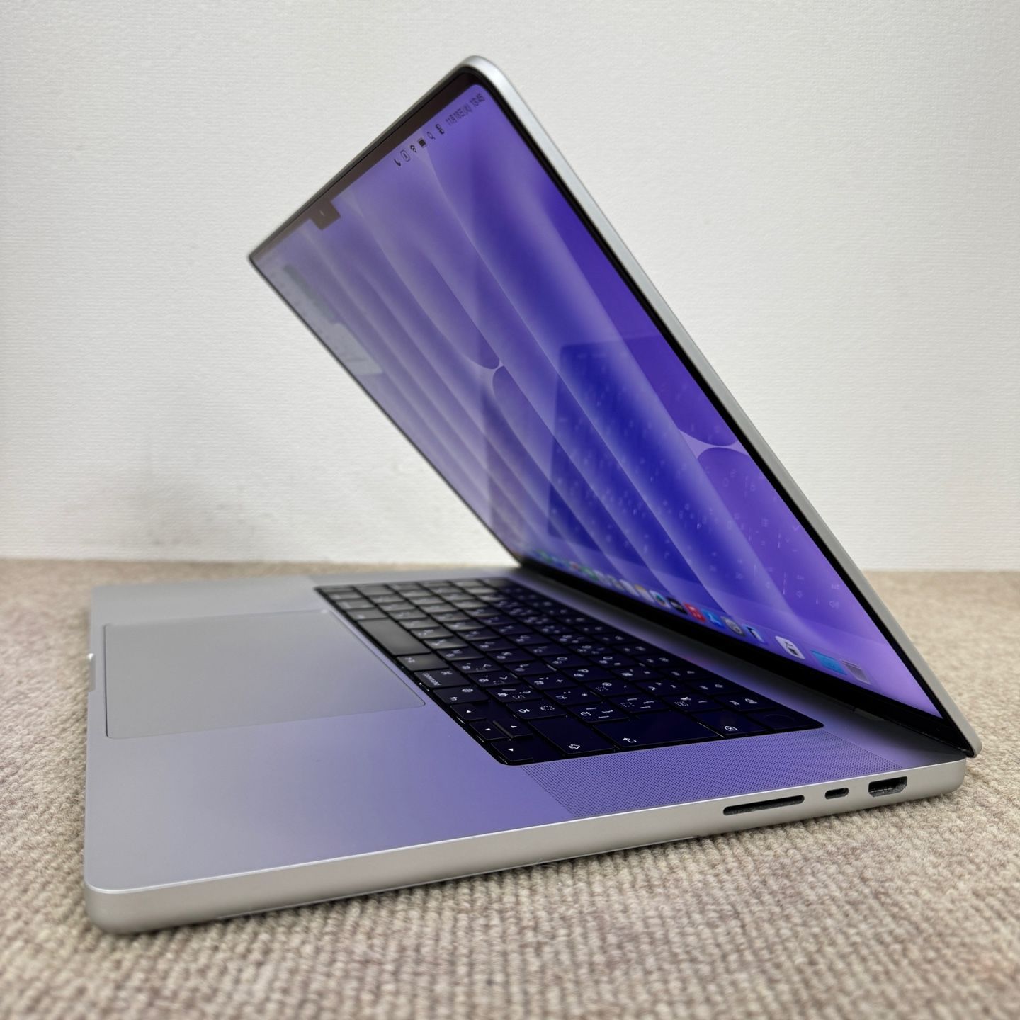 美品】Apple MacBook Pro 16(2021, A2485) M1 Pro / RAM 32GB / SSD