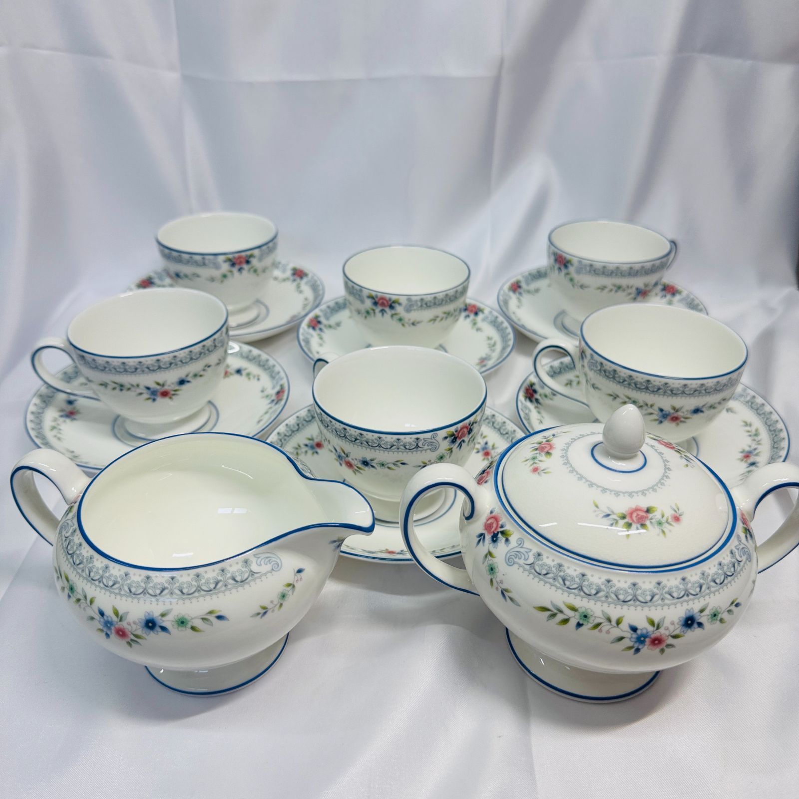 ウェッジウッド　ポット・シュガーポット ウェッジウッド（Wedgwood） ワイルドストロベリー シュガーボックス