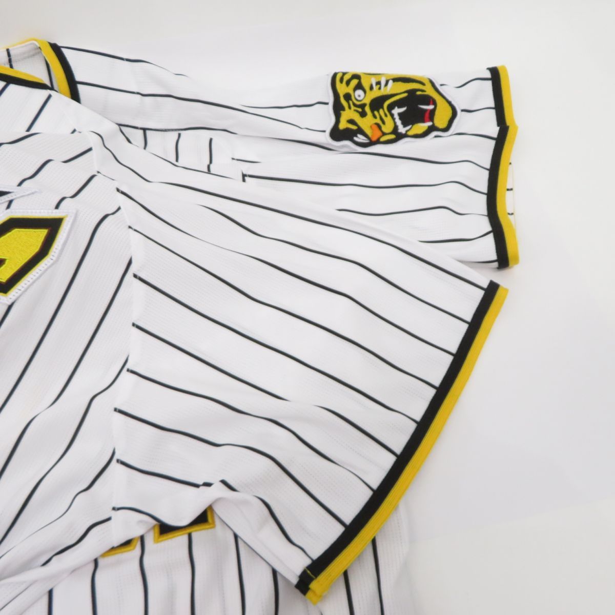 未使用】阪神タイガース 2023日本一記念 レプリカユニフォーム（ホーム