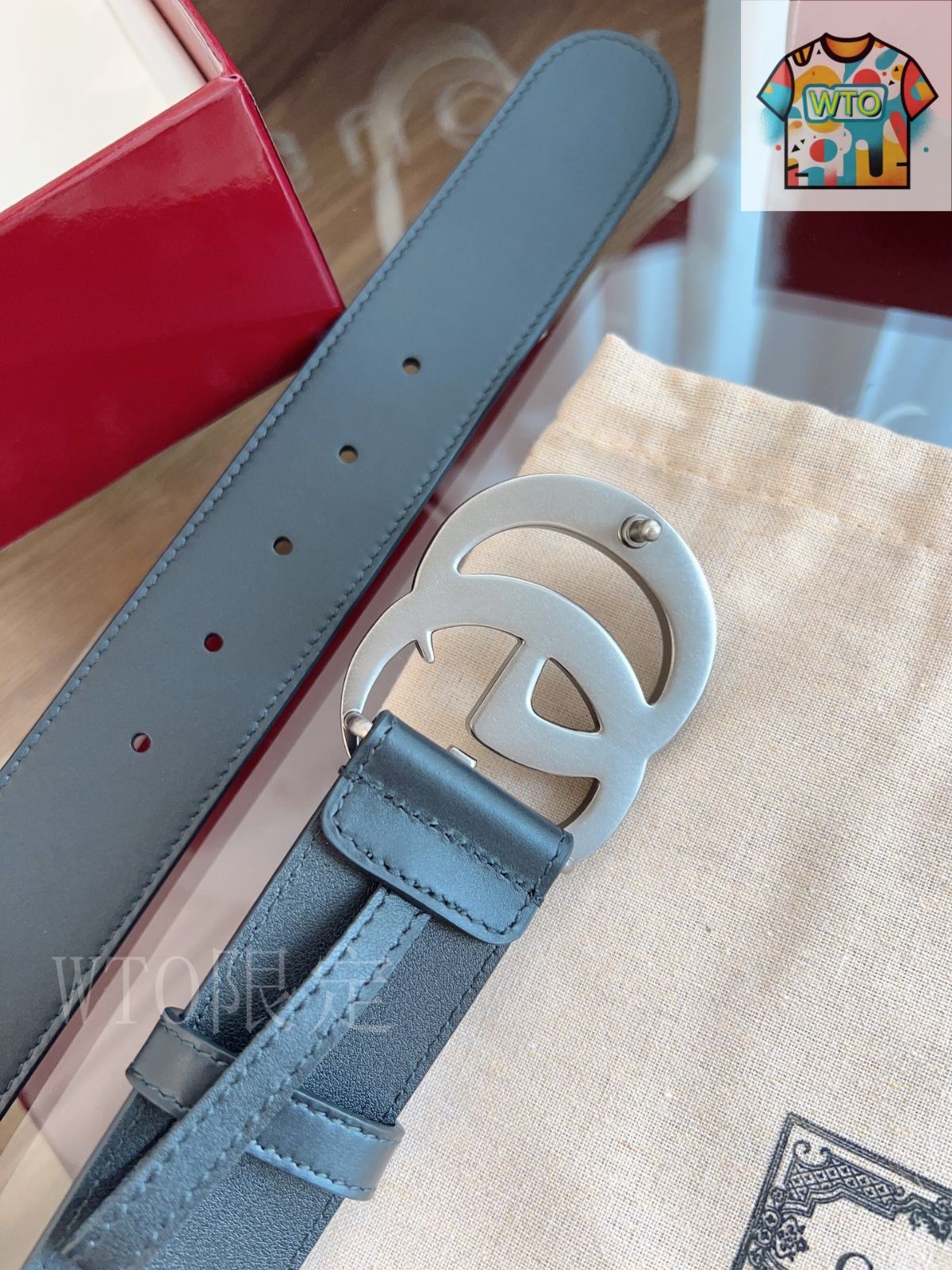 即購入値下げコメントお願いします❁ GUCCI グッチ ベルト グッチ GUCCI ベルト 406831-DJ20T-1000-90 メンズ ブラック ゴールド