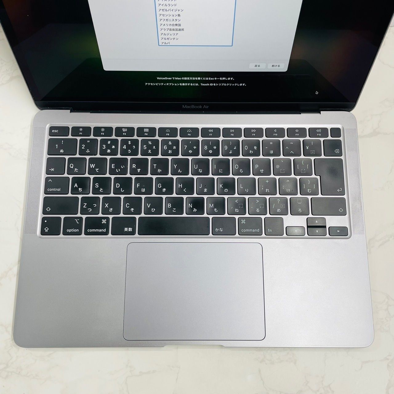 Apple MacBook Air 13 2020 1.1Ghz i5 16GB 256GB スペースグレイ 充