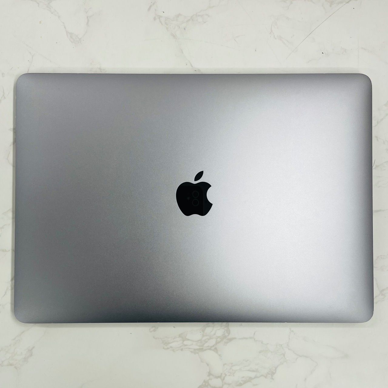 Apple MacBook Air 13 2020 1.1Ghz i5 16GB 256GB スペースグレイ 充