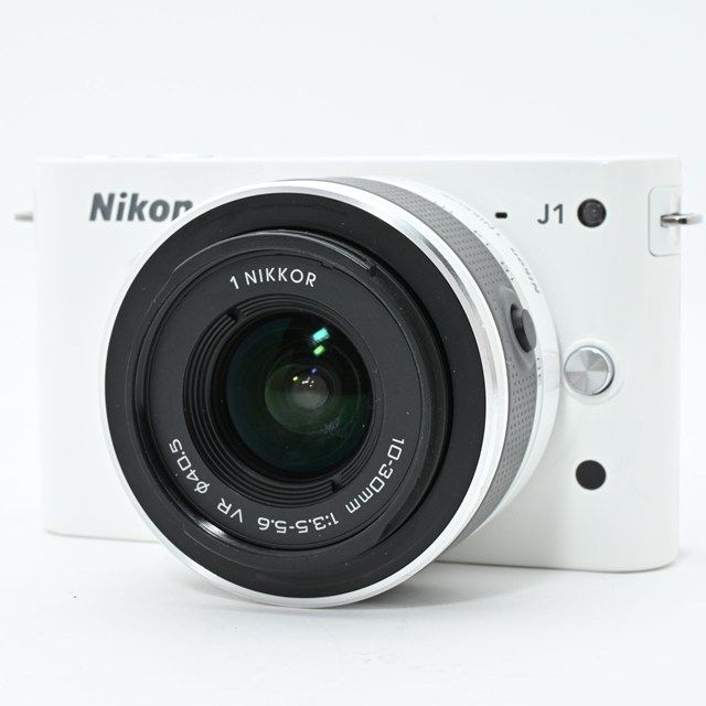 ⭐️コンパクトミラーレスカメラ⭐️大人気ホワイト⭐️ ニコン　J1 719XFWeta1L.jpg_BO30,255,255,