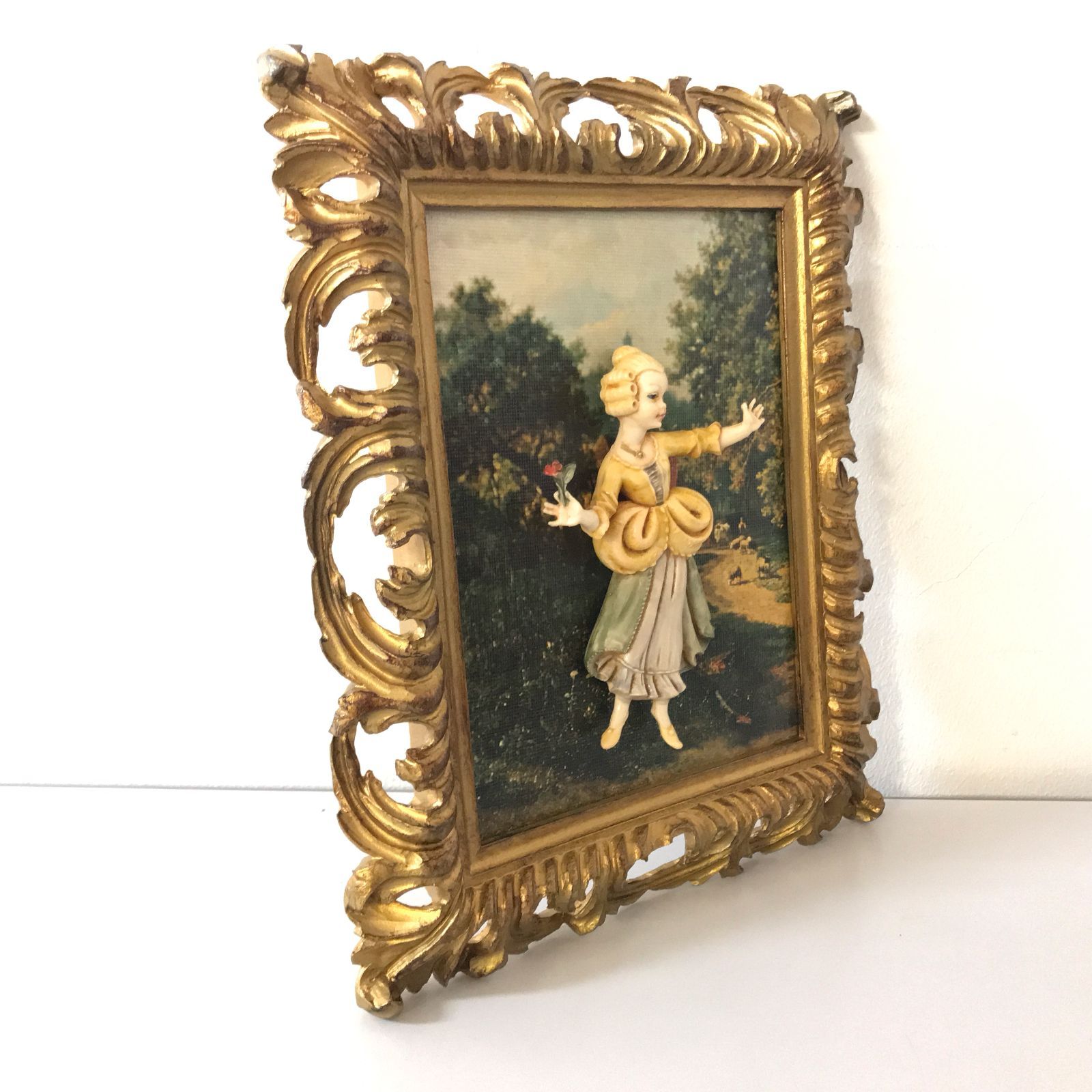 〇壁掛け 立体アート 人形 アンティーク 希少 - メルカリ