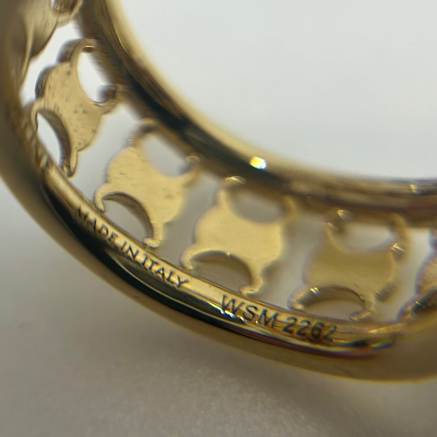 CELINE ゴールドフープピアス 専用ケース付き CELINE ゴールドフープピアス 専用ケース付き