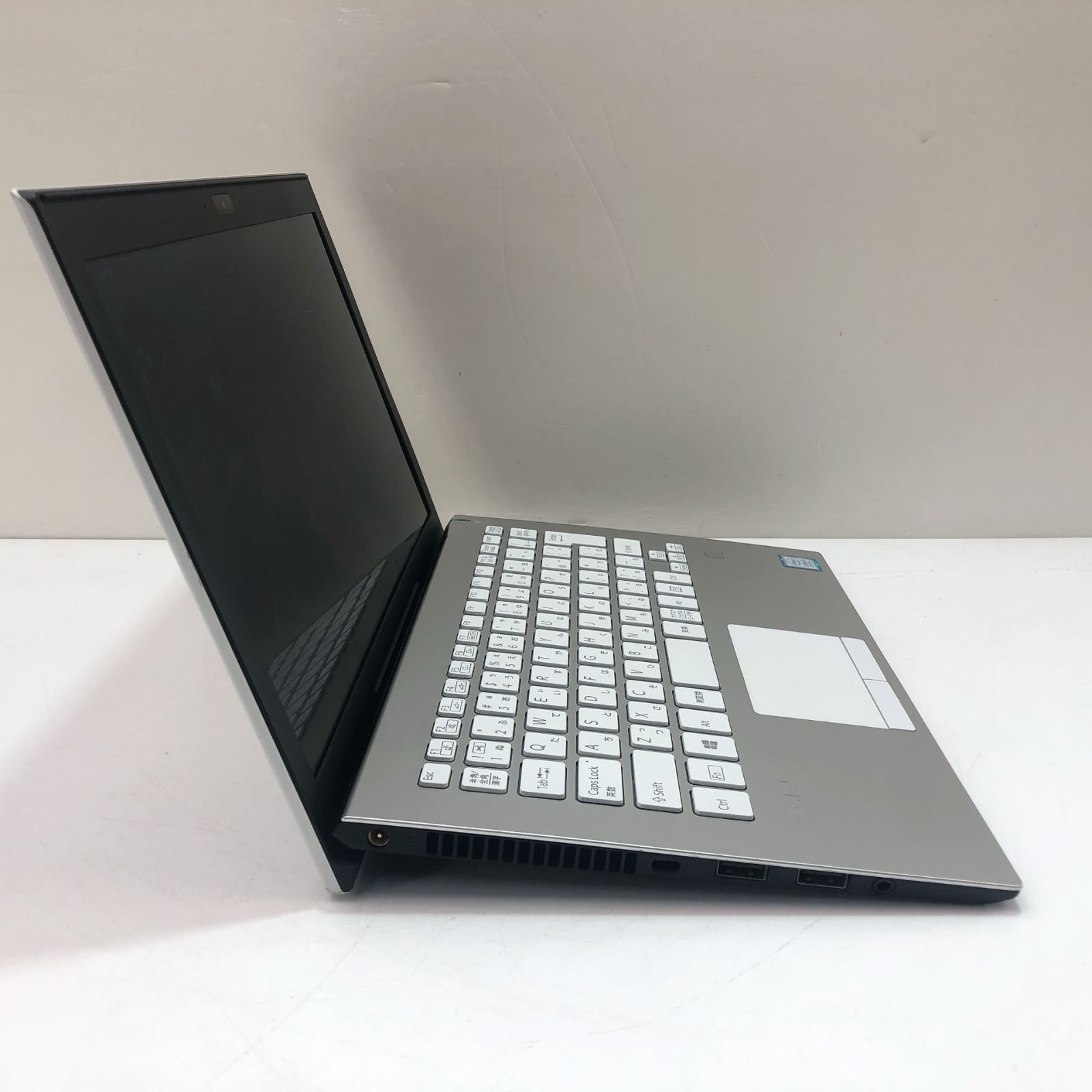 VAIO pro✨メモリ8GB✨Windows11pro✨薄型軽量ノートパソコン SONY 中古ノートパソコン 薄型軽量 Windows11 Sony VAIO Pro VJPG