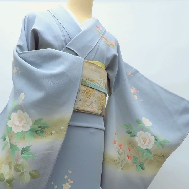 ♦︎くすみ水色♦︎銀彩加工♦︎豪華刺繍♦︎牡丹紋♦︎成人式♦︎＊正絹胴裏へご変更＊ 百華❀Y4015◇正絹 作家物落款 手縫い仕立て 牡丹 椿 梅 訪問着 着物