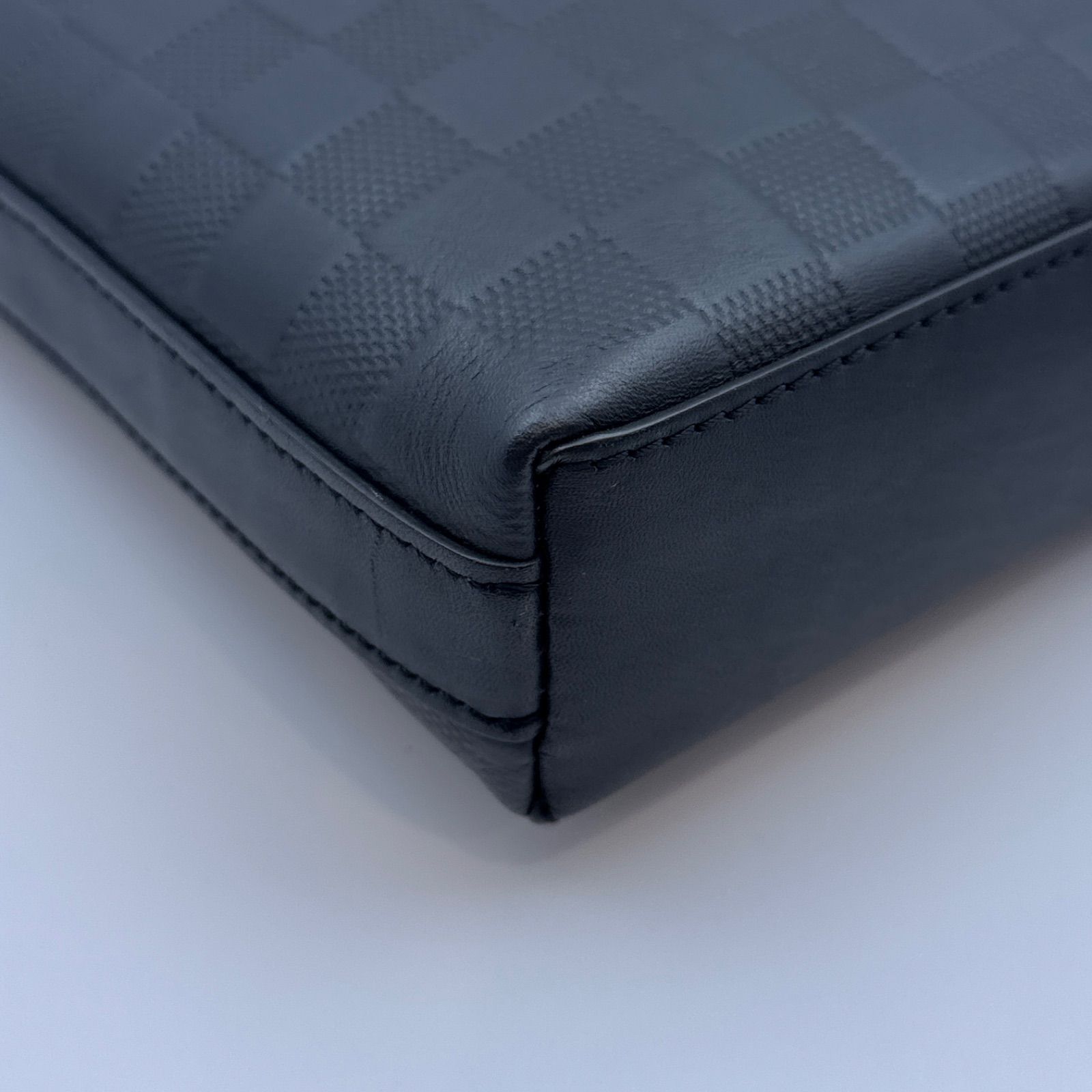 Louis Vuitton ルイヴィトン ダミエ アンフィニ ディスカバリー