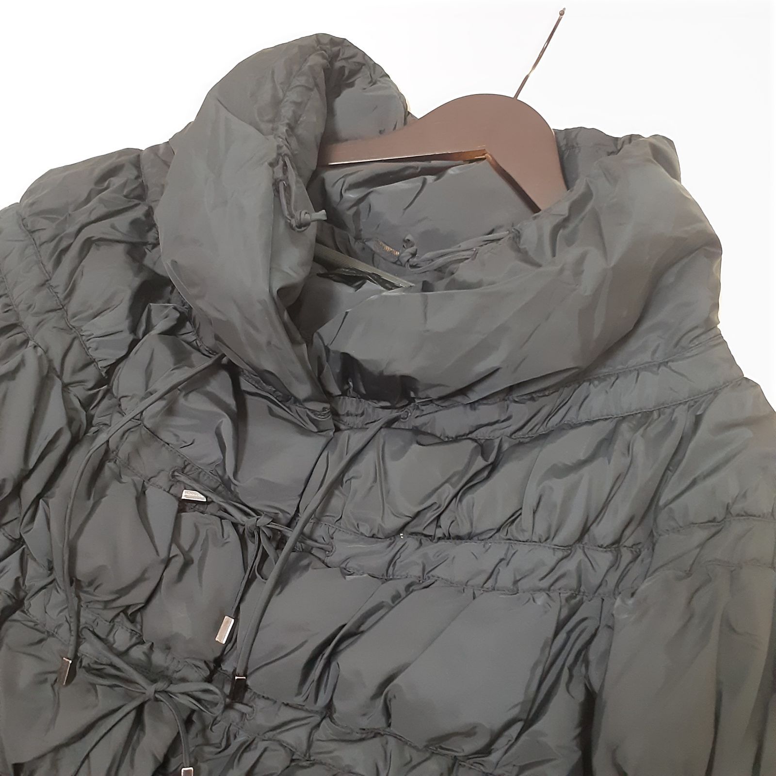 美品です！ ERMANNO SCERVINO エルマンノシェルビーノ ダウンコート 黒