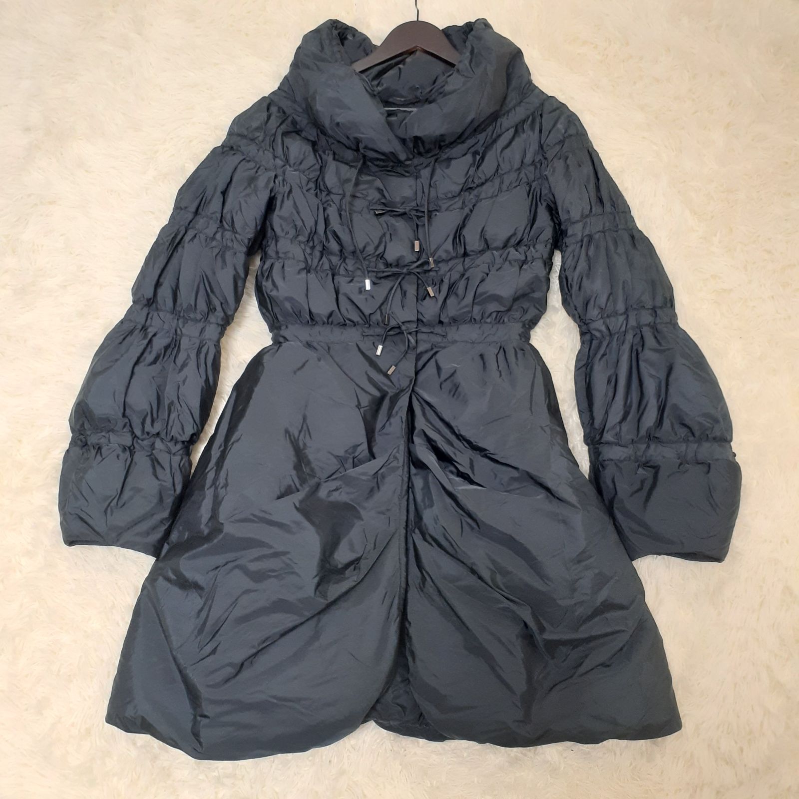 美品✨高級　ERMAANNO SCERVINO 黒　ダウンコート　ベロア　42 美品✨高級 ERMAANNO SCERVINO 黒 ダウンコート ベロア 42 楽天市場