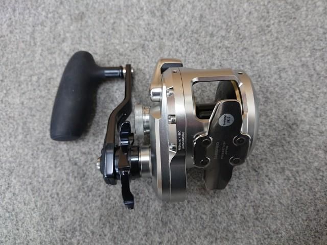 未使用品】 シマノ 21 オシアジガー 2001NRMG (左) 両軸リール (夢屋