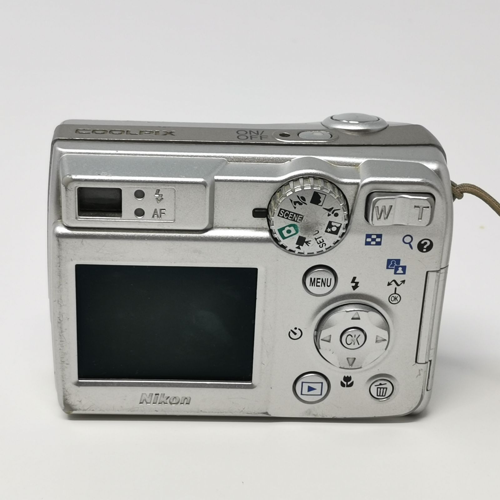 ニコン coolpix 7600 デジカメ 電池式 動作確認済み デジタルカメラ
