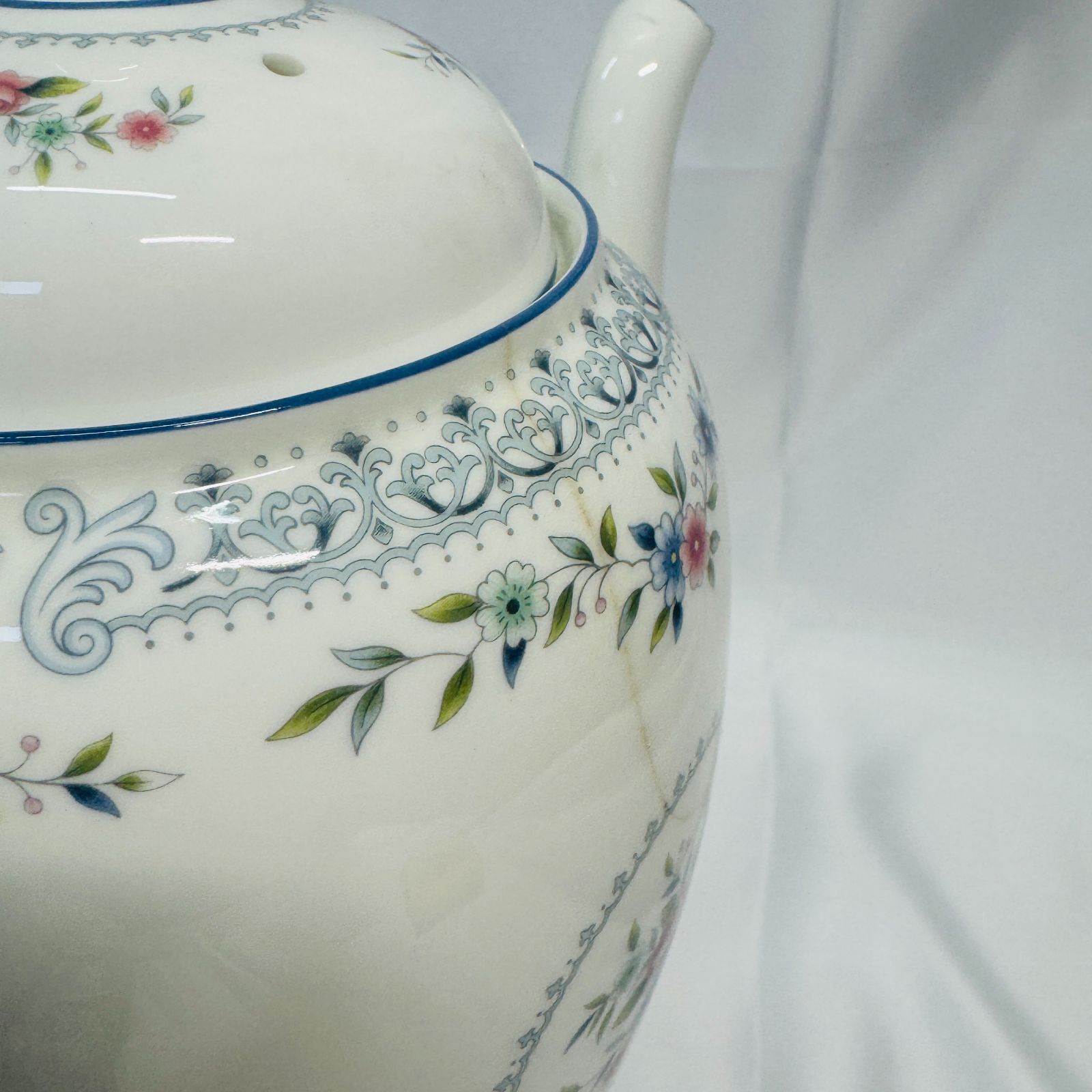 S【訳あり】WEDGWOOD ウェッジウッド ROSEDALE ローズデール ポット