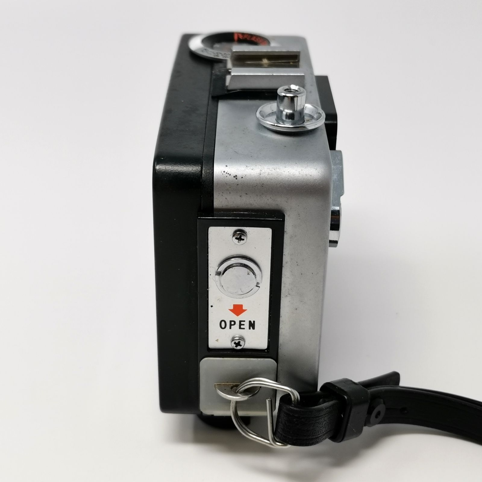 RICOH AUTO HALF SE2 フィルムカメラ シルバー フィルムないため動作