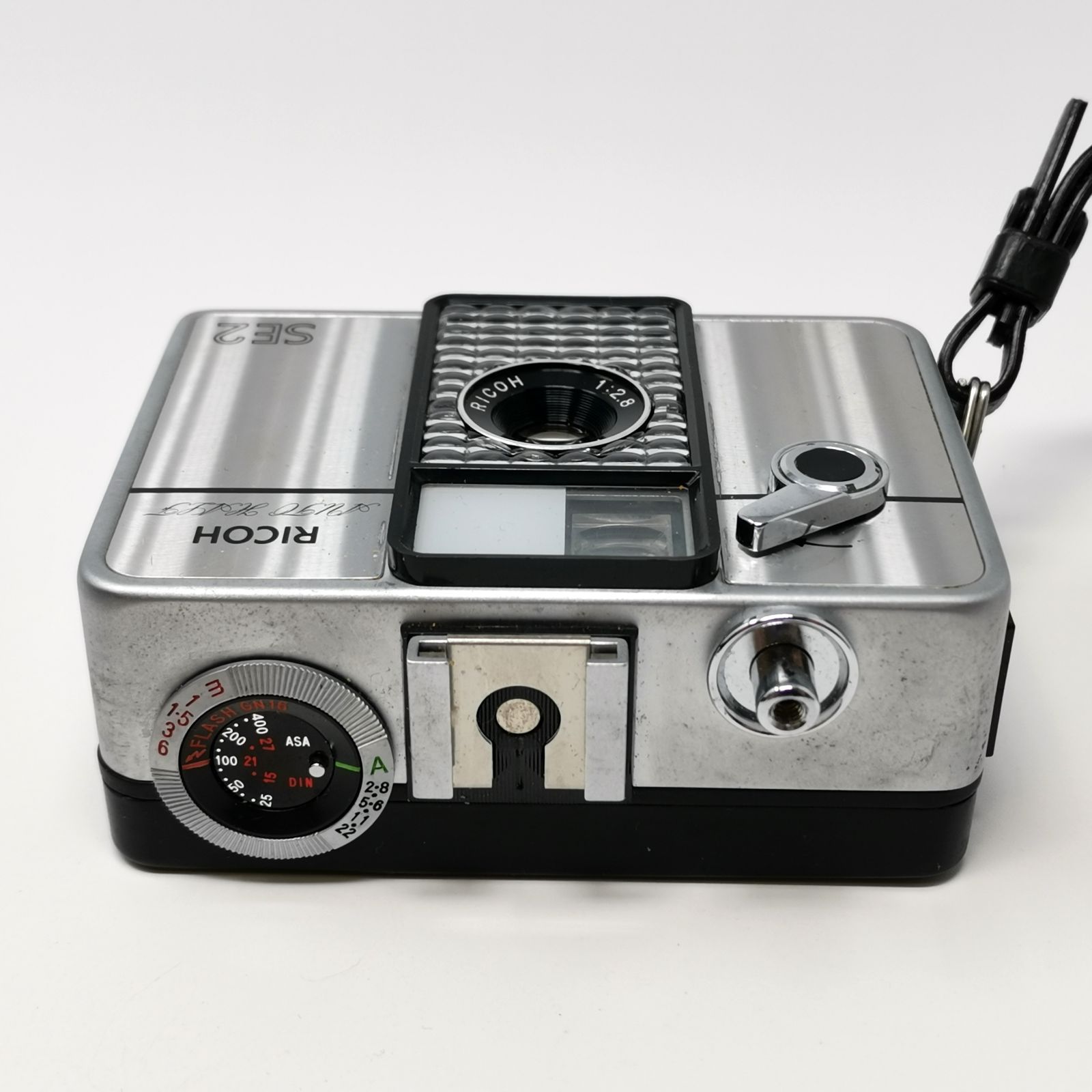 RICOH AUTO HALF SE2 フィルムカメラ シルバー フィルムないため動作