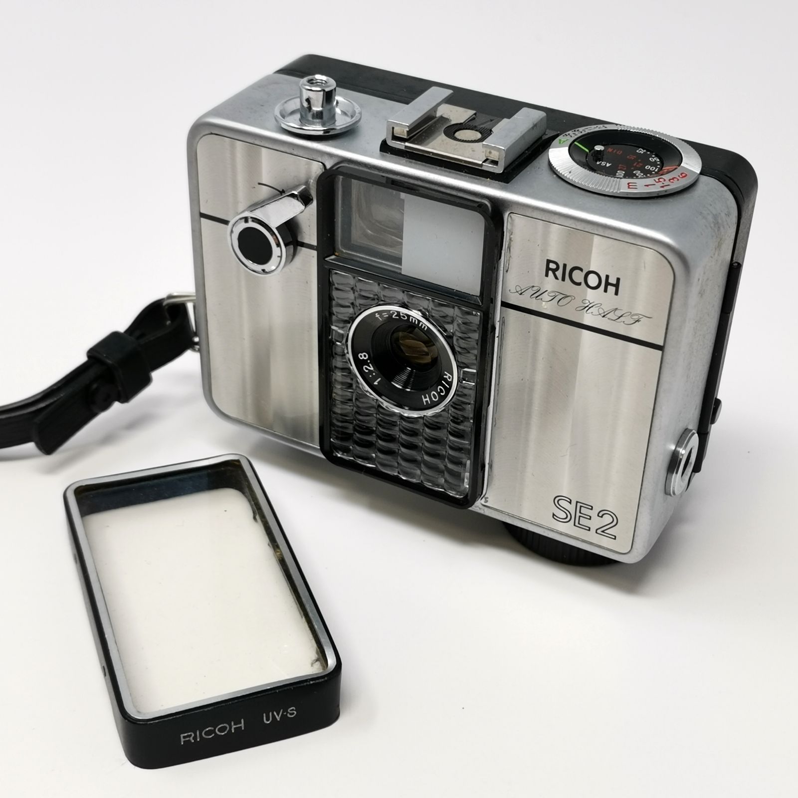 RICOH AUTO HALF SE2 フィルムカメラ シルバー フィルムないため動作