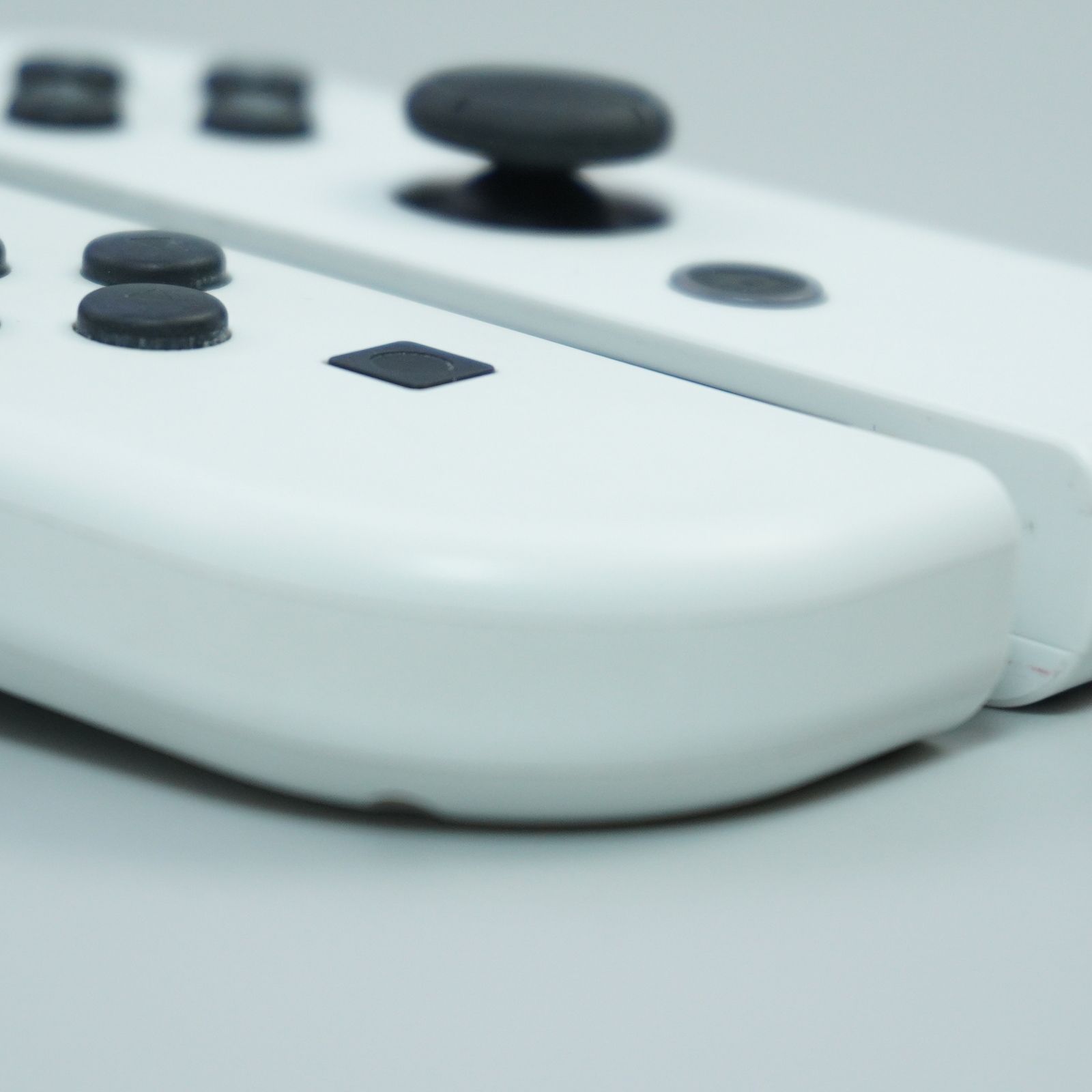 Nintendo switch ジョイコン ホワイト m216 - メルカリ