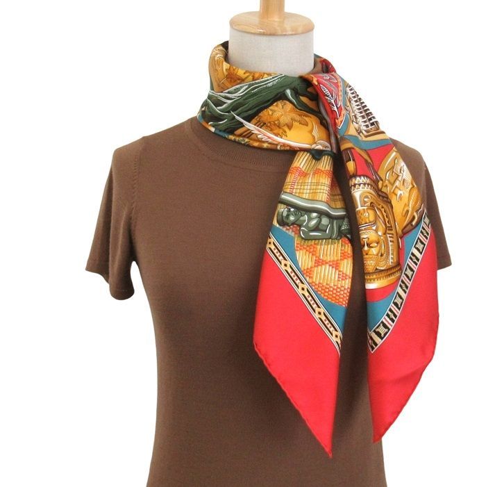 HERMES エルメス カレ90 スカーフ Au Son du Tam Tam 『タムタムの音に