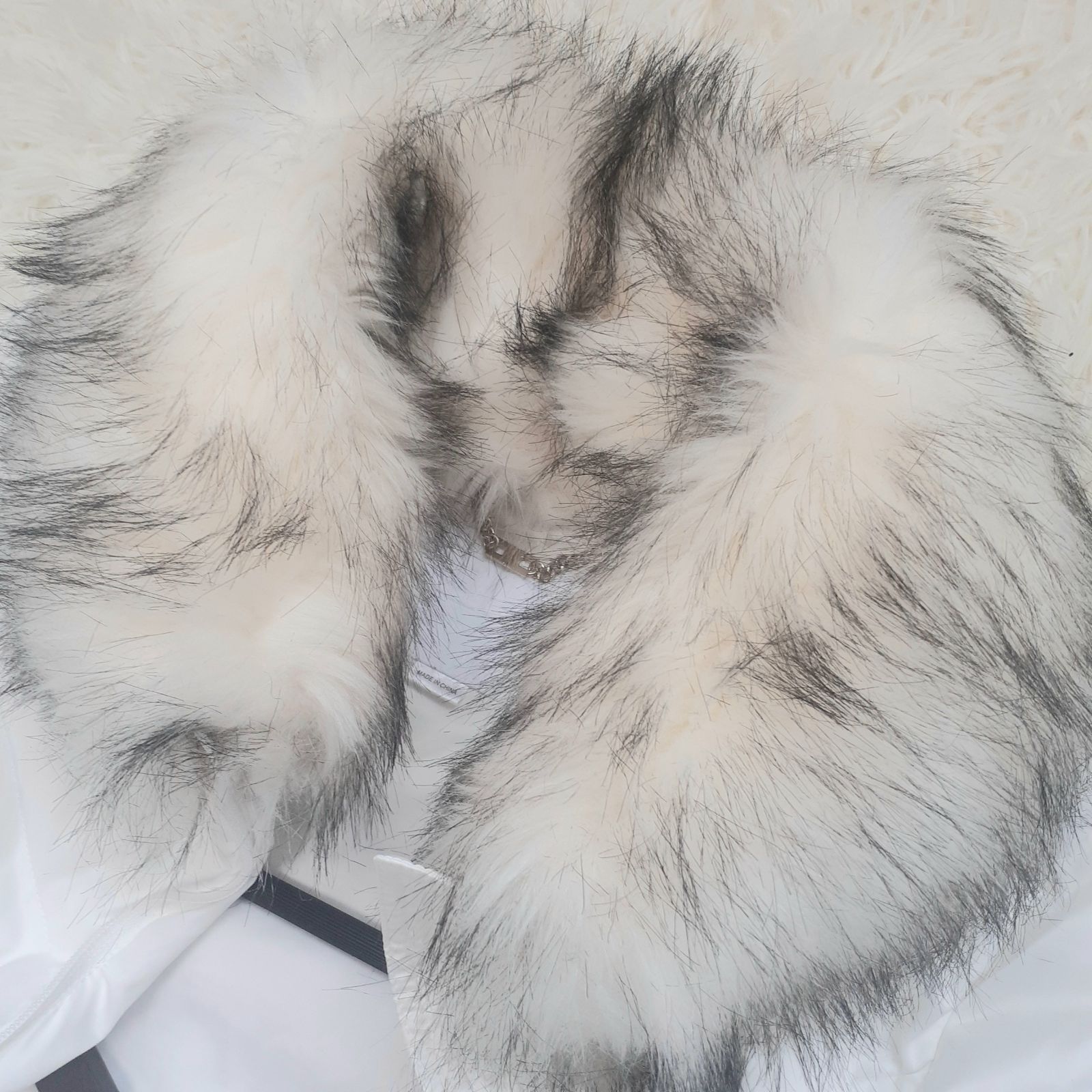 エリザベッタフランキ ELISABETTA FRANCHI ホワイト フレア ダウン