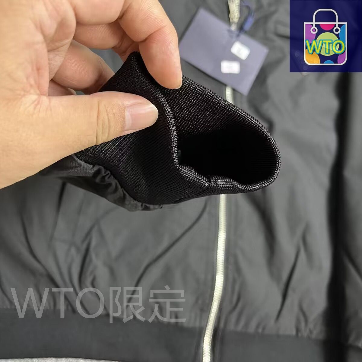 早い者勝ち！美品　プラダ　ナイロンジャケット Yahoo!オークション -「プラダpradaナイロンジャケット」(ふ