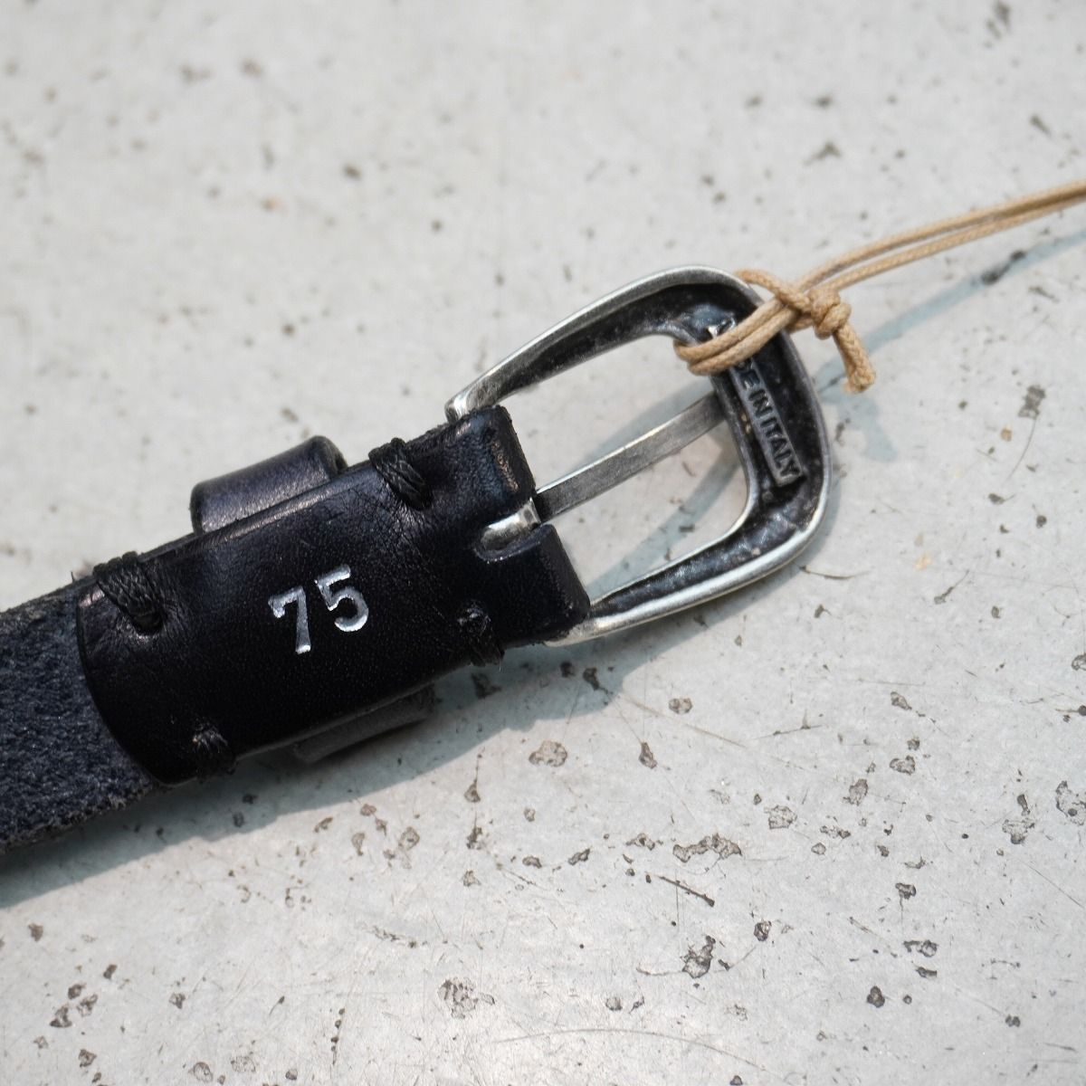 「Puntovita」コンチョ細ベルト ブラック Puntovita ベルト 「Puntovita」コンチョ細ベルト レディース