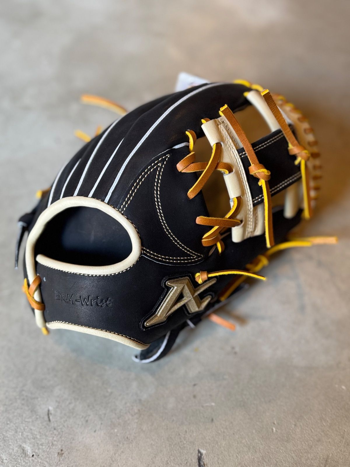 NATIONAL LINE 【ATOMS】軟式用グローブ 内野手用 026型 ブラック×C