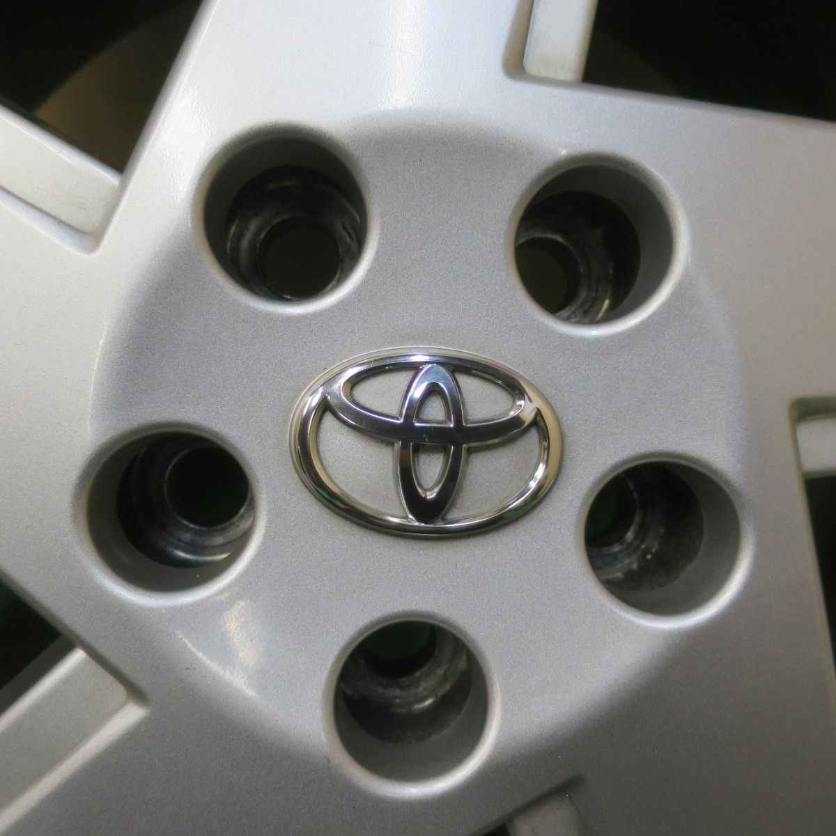 バリ溝！22年！9分☆トヨタ 30系 プリウス 純正 195/65R15