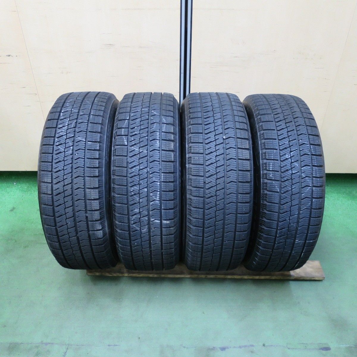 【美品バリ溝】 1本(No1)ブリヂストンVRX2 9-9.5部山2021年製造 2021年製 9.5分山 超バリ溝】ブリヂストン ブリザック VRX3 275/40R19