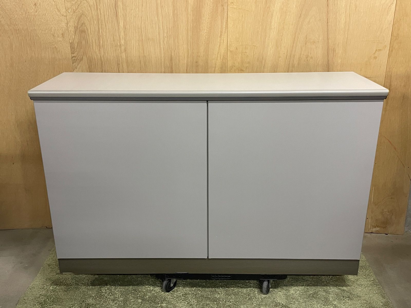 ☆GL129【山口県下松市より】ハイカウンター ライオン 幅150cm 奥46cm 高95cm　受付 書庫 キャビネット オフィス家具