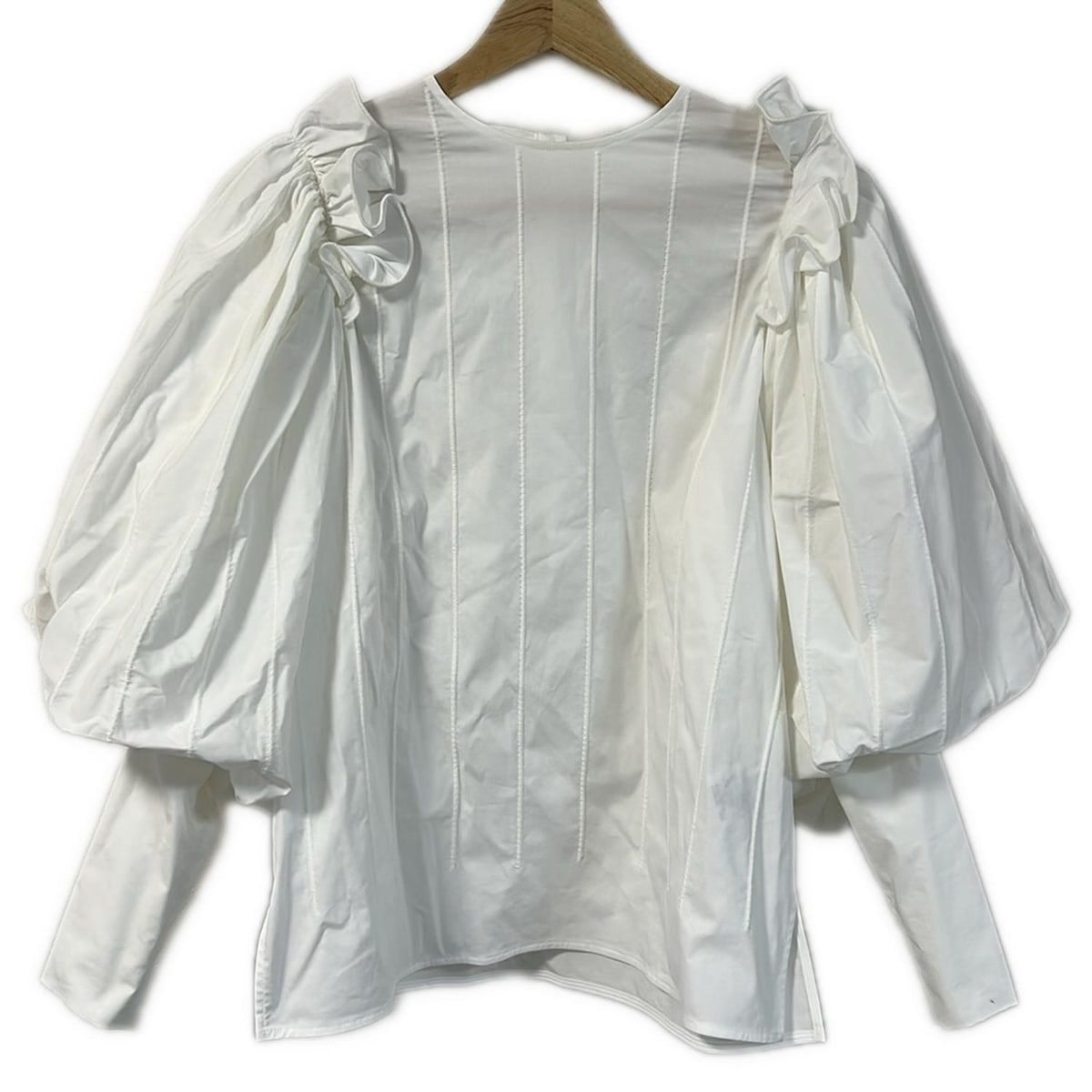 美品✨yori ヨリ 白 ホワイト フリル 長袖 トップス ブラウス Yori 「Yori」 フリル長袖ブラウス 36 ホワイト レディース : ZOZOTOWN