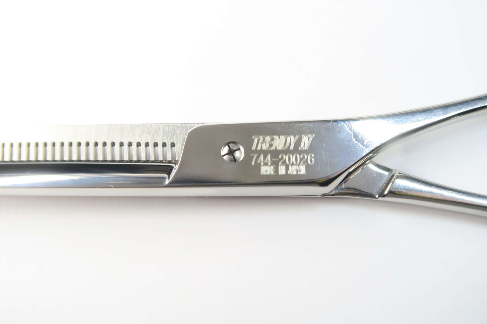 Bランク【光シザー HIKARI ヒカリ】 TRENDY 4 744 セニング 美容師