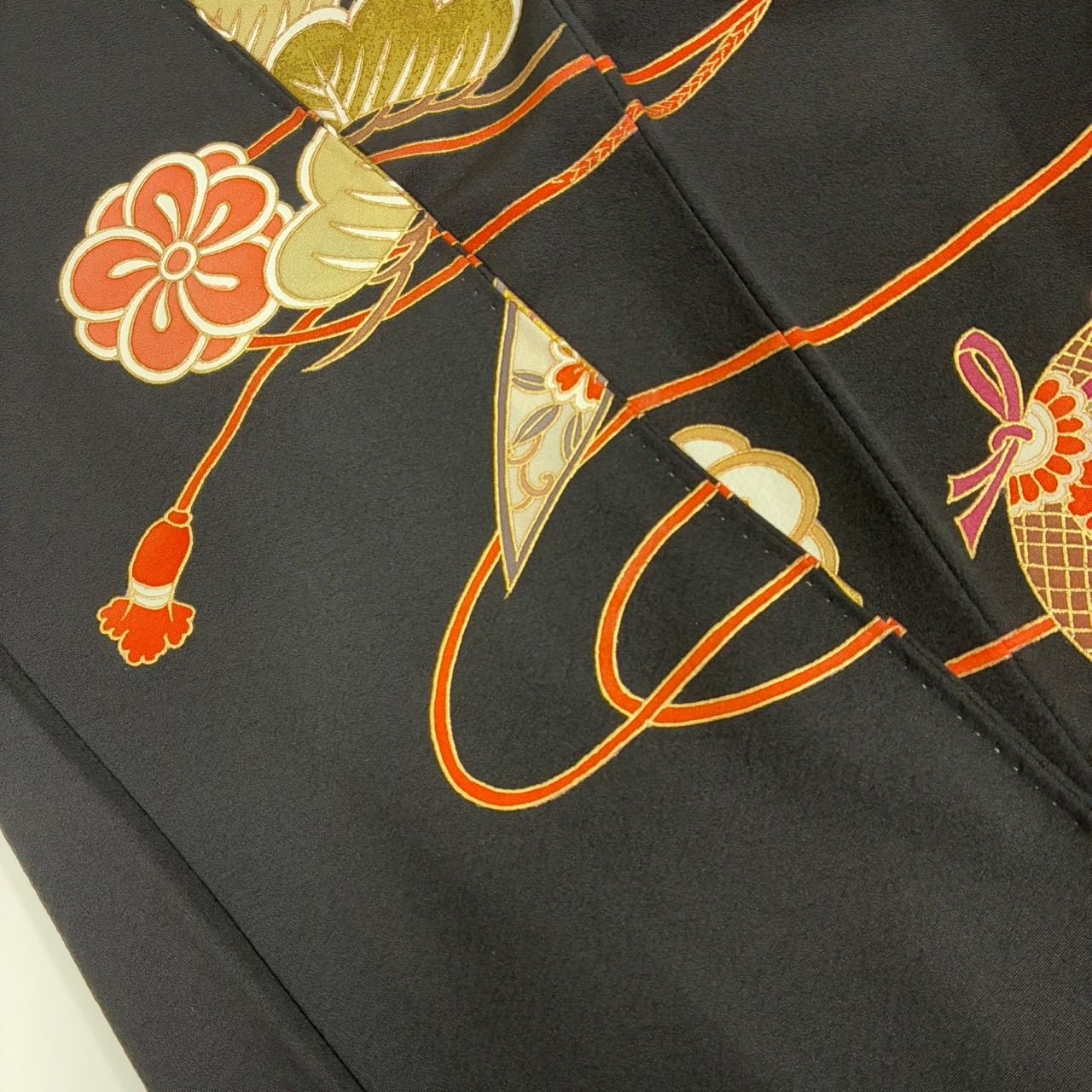 黒留袖 作家物 金駒刺繍 金彩 裄65.5 パールトーン加工 比翼 正絹 着物