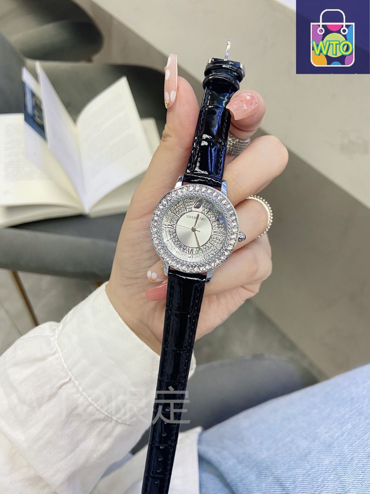 SWAROVSKI 今日特価】最新登場 スターデザイン クリスタルダイヤ入り