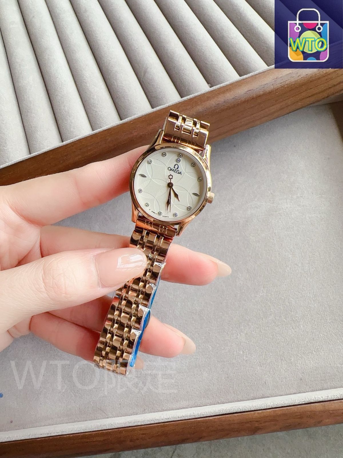 OMEGA オメガ レディース腕時計 32mm｜クオーツ×マルチカラーレザー