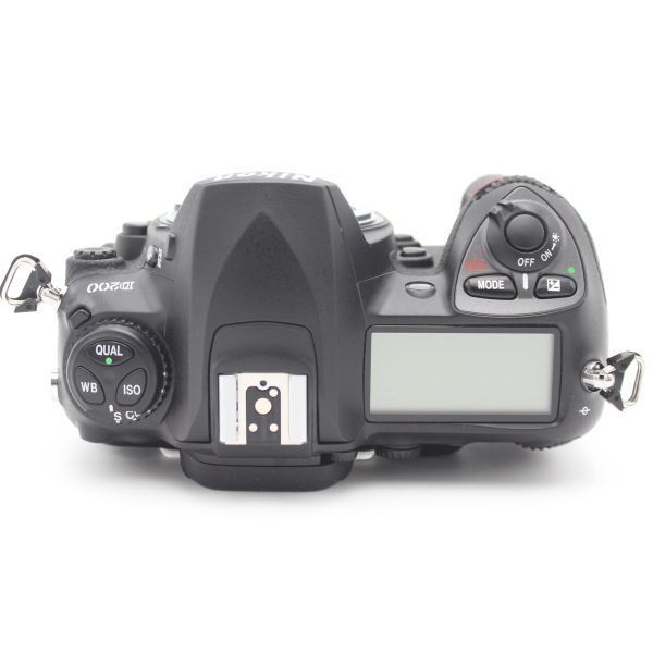 ショット数1060枚！□ほぼ新品□ Nikon デジタル一眼レフカメラ D200