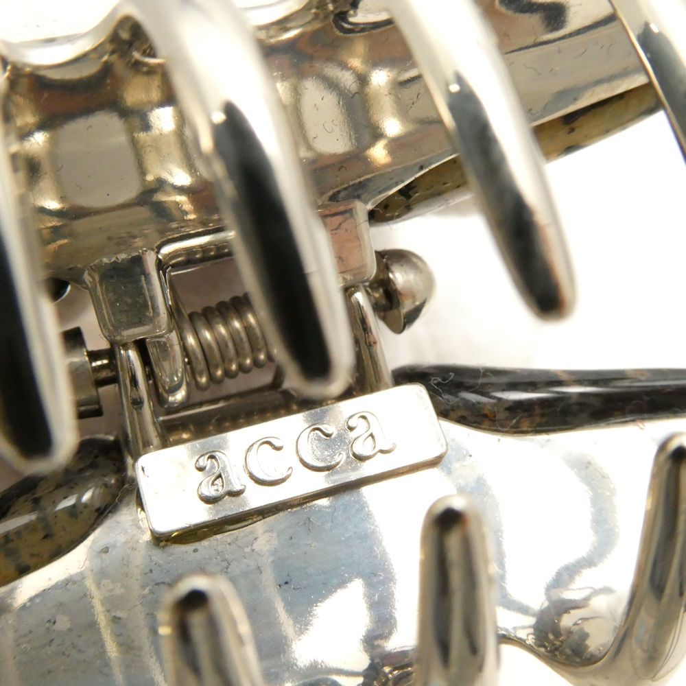 美品 acca アッカ バービークリップ ヘアクリップ M べっ甲グレー