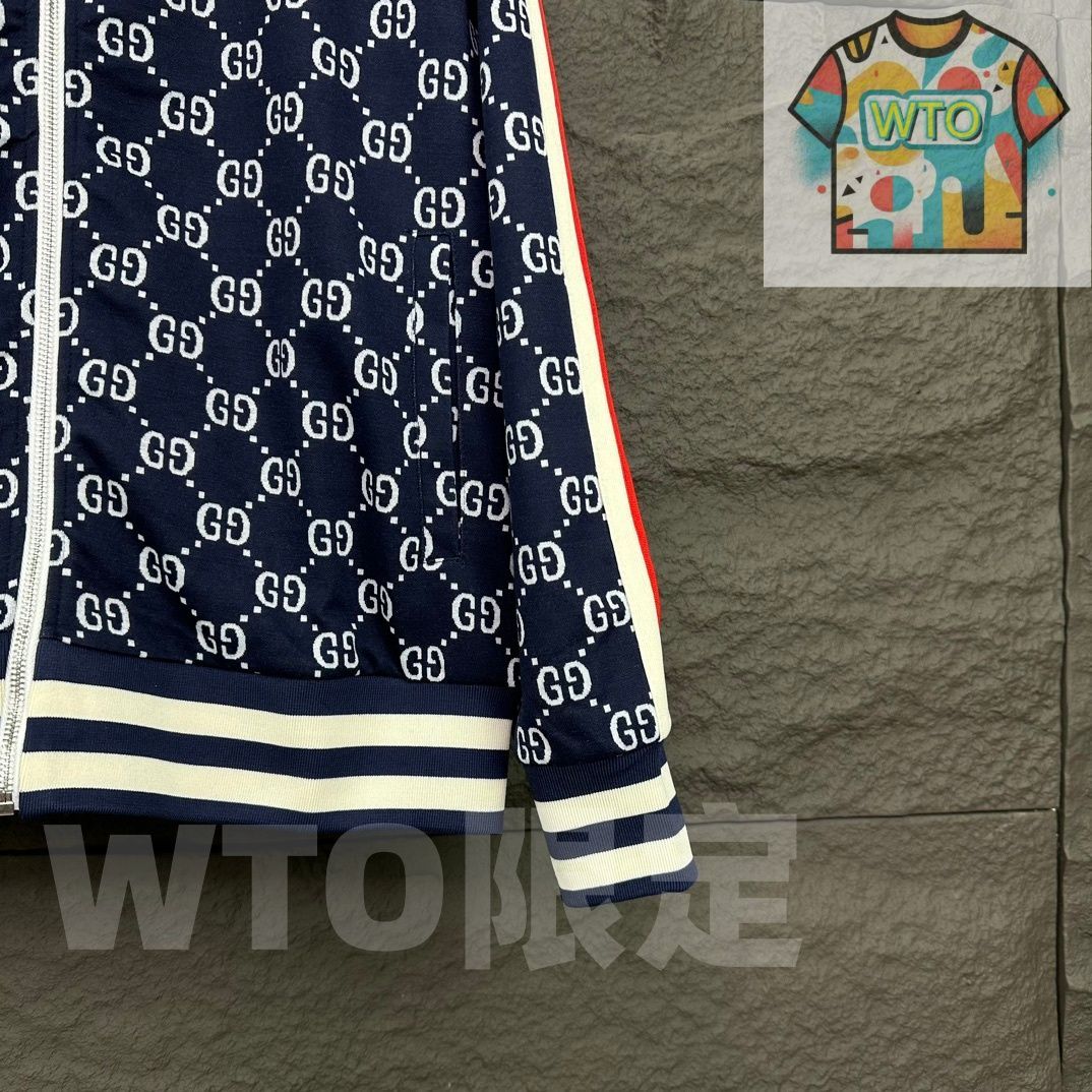 G*︎様 GUCCI GG ロゴパターン ジャケット ネイビー　M G*︎様 GUCCI GG ロゴパターン ジャケット ネイビー M