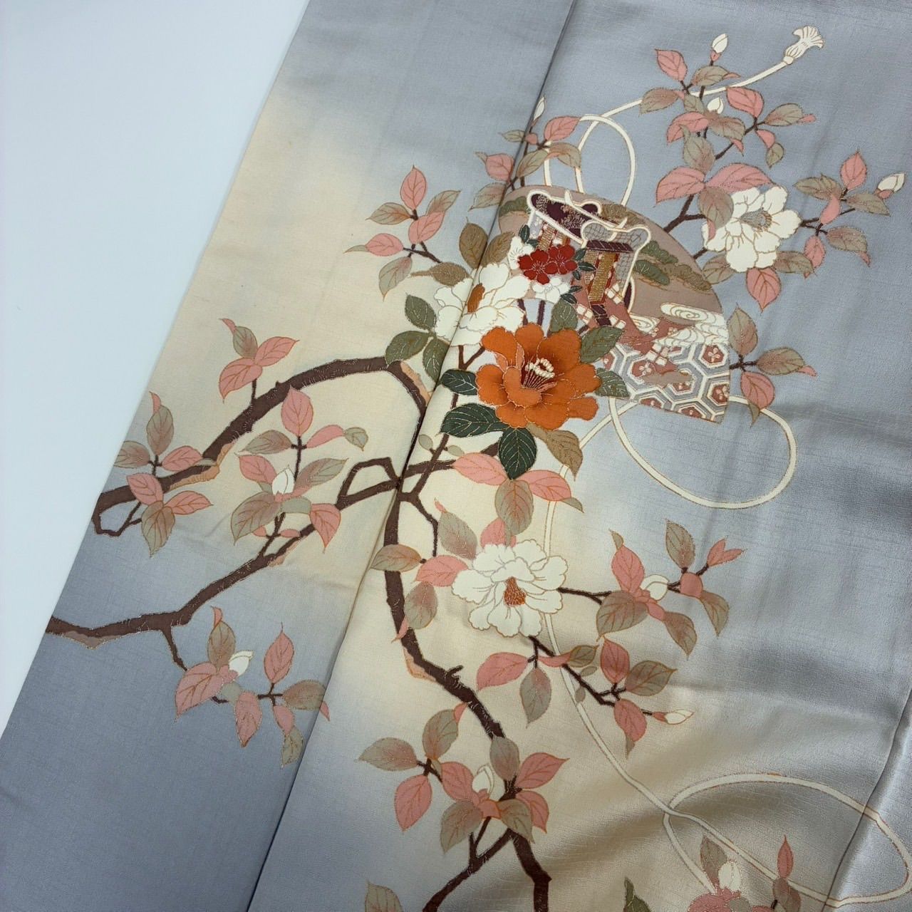 付け下げ 訪問着 金彩 ラインストーン 紋意匠 モダン 正絹 躾糸付き X308 特選 付下げ 付け下げ 訪問着 未使用 正絹 袷 フォーマル 丸花文 月