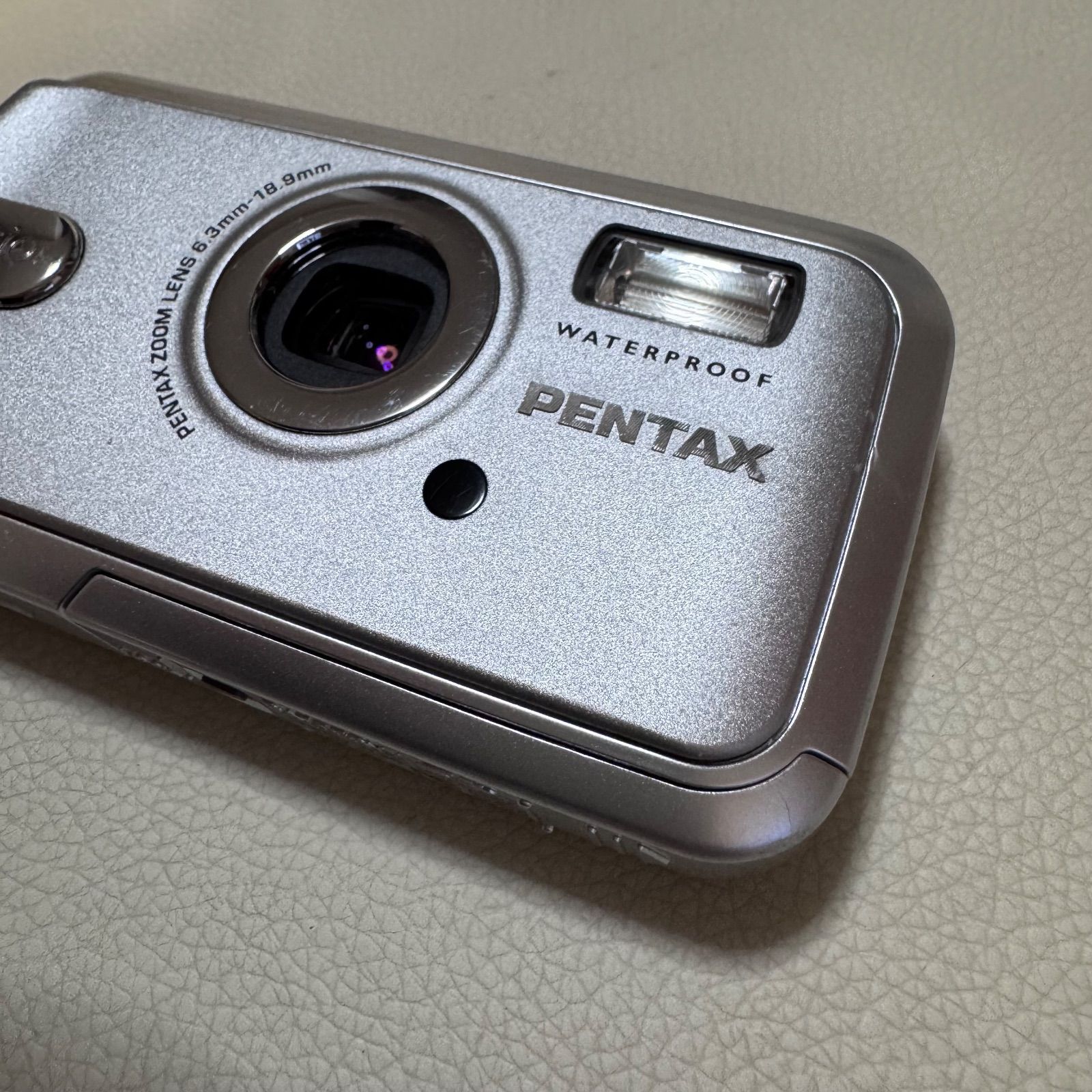 【動作品】PENTAX Optio W20 コンパクトデジタルカメラ　防水 Amazon | PENTAX Optio W20 シルバー 防水・防塵/700万画素（現場用