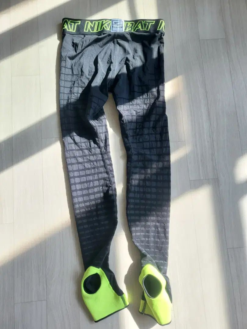 定価】 Nike リカバリー タイツ L ブラック 812988-010