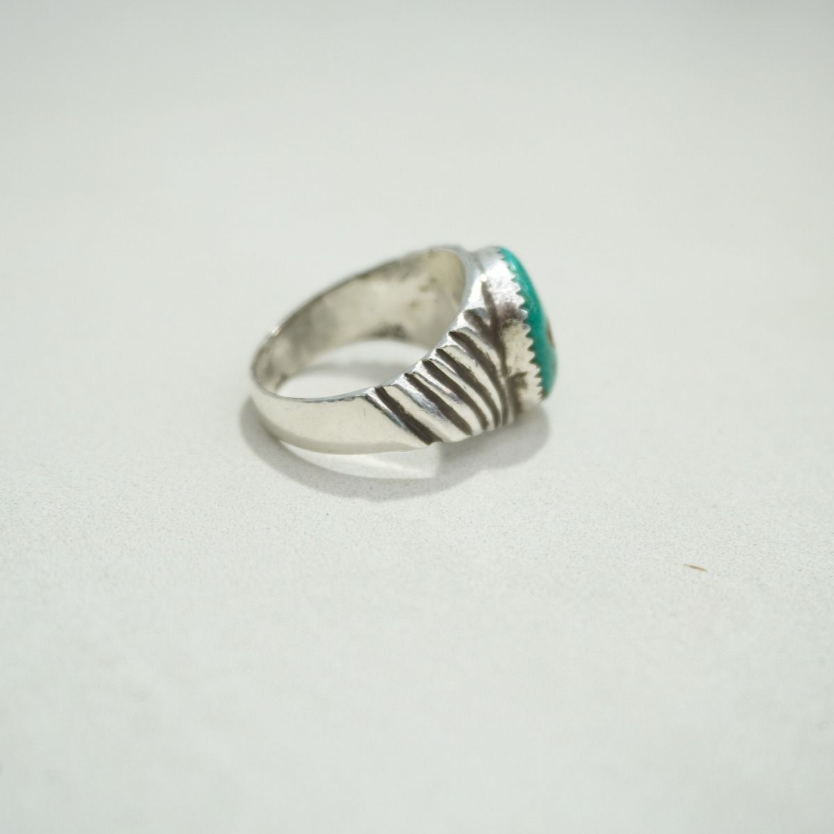 希少 美品 NAVAJO ナバホ インディアンジュエリー ターコイズ ホール