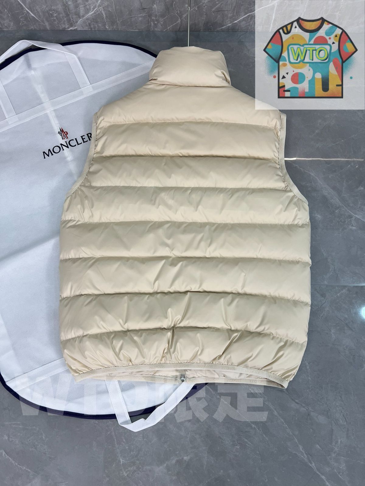 タグ付き未使用　試着のみMONCLER ベージュ ダウンベスト MONCLER ベージュ ダウンベスト｜本日限定特価｜新品未使用 - メルカリ