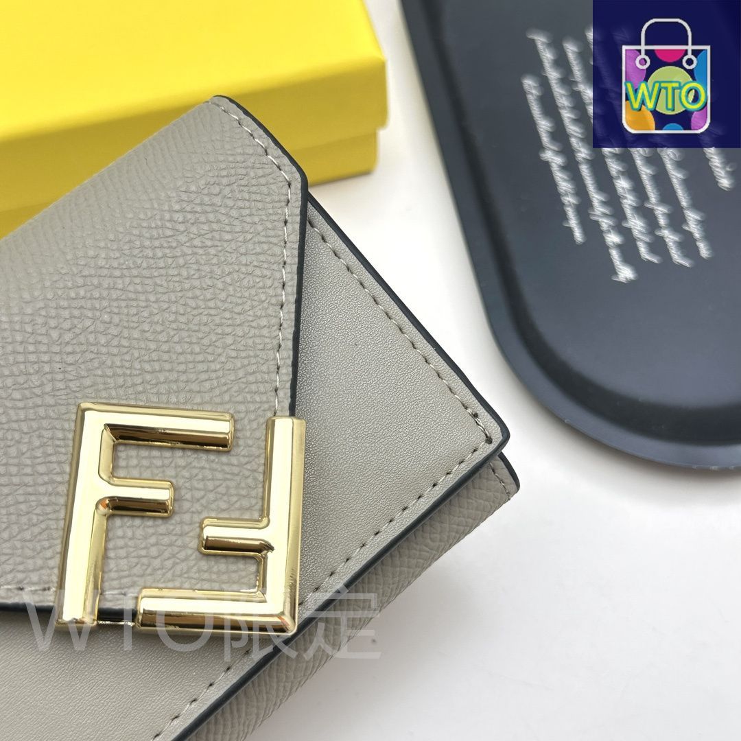 FENDI ミニウォレット フェンディ FENDI 8M0395 0AAYZ 三つ折り財布 レディース 財布 ローマ