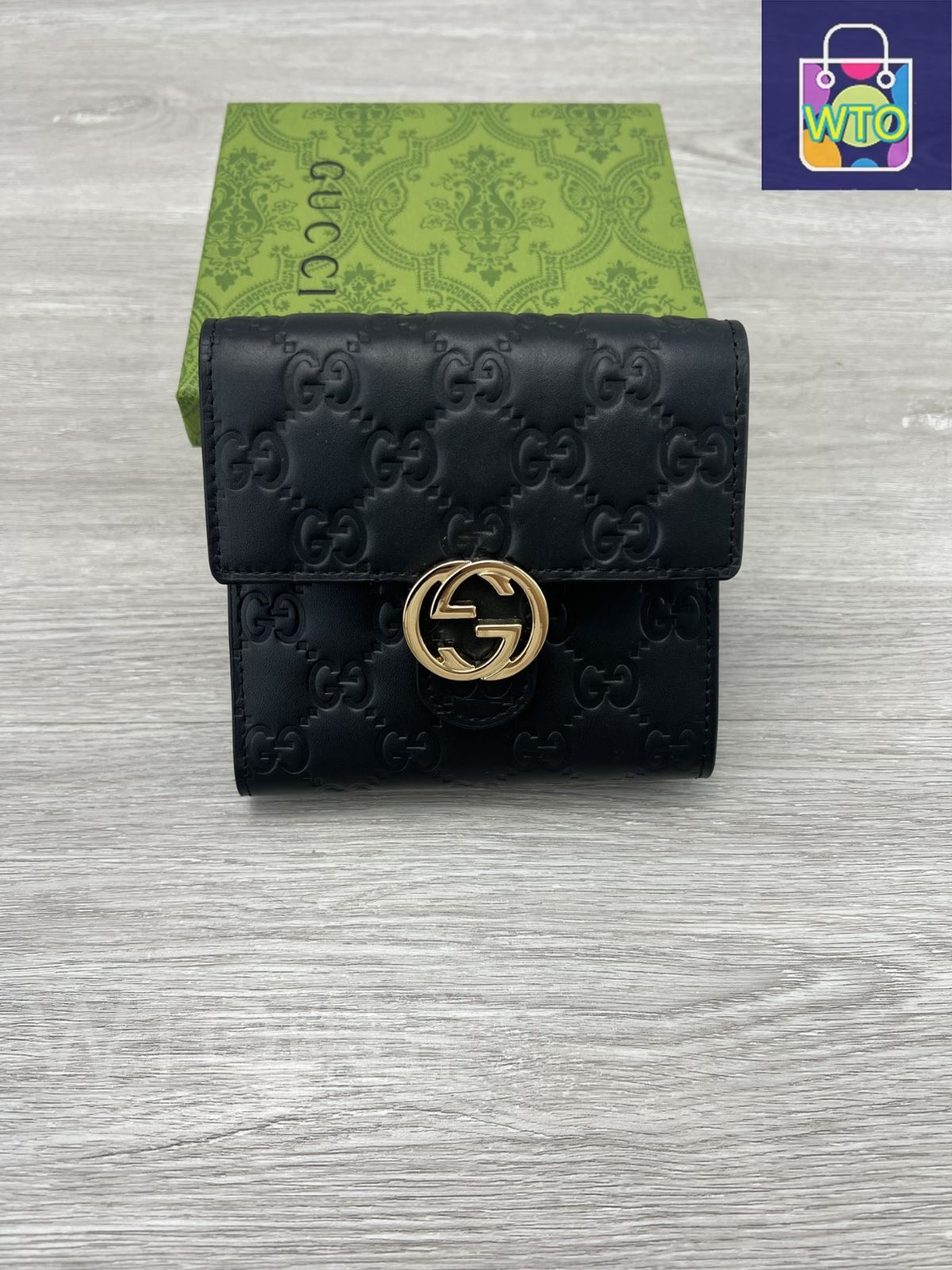 本日限定特価】GGエンボスレザー ショートウォレット ブラック