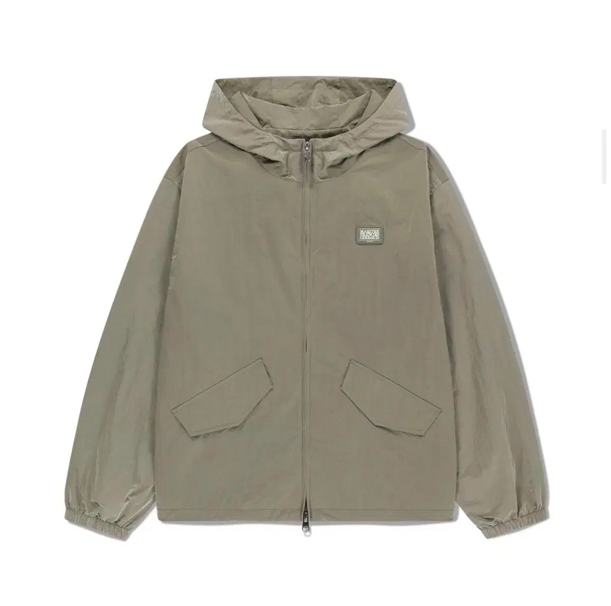 クレージュスポーツフューチャー　中綿ウインドブレーカー　未使用品 クレージュスポーツフューチャー 中綿ウインドブレーカー 未使用品